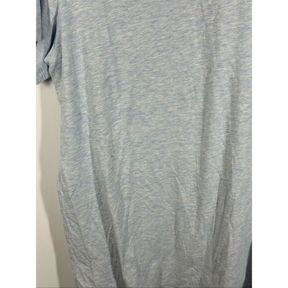 B33 Vince light blue 100% cotton v neck T-shirt Women top size medium - Picture 7 of 7